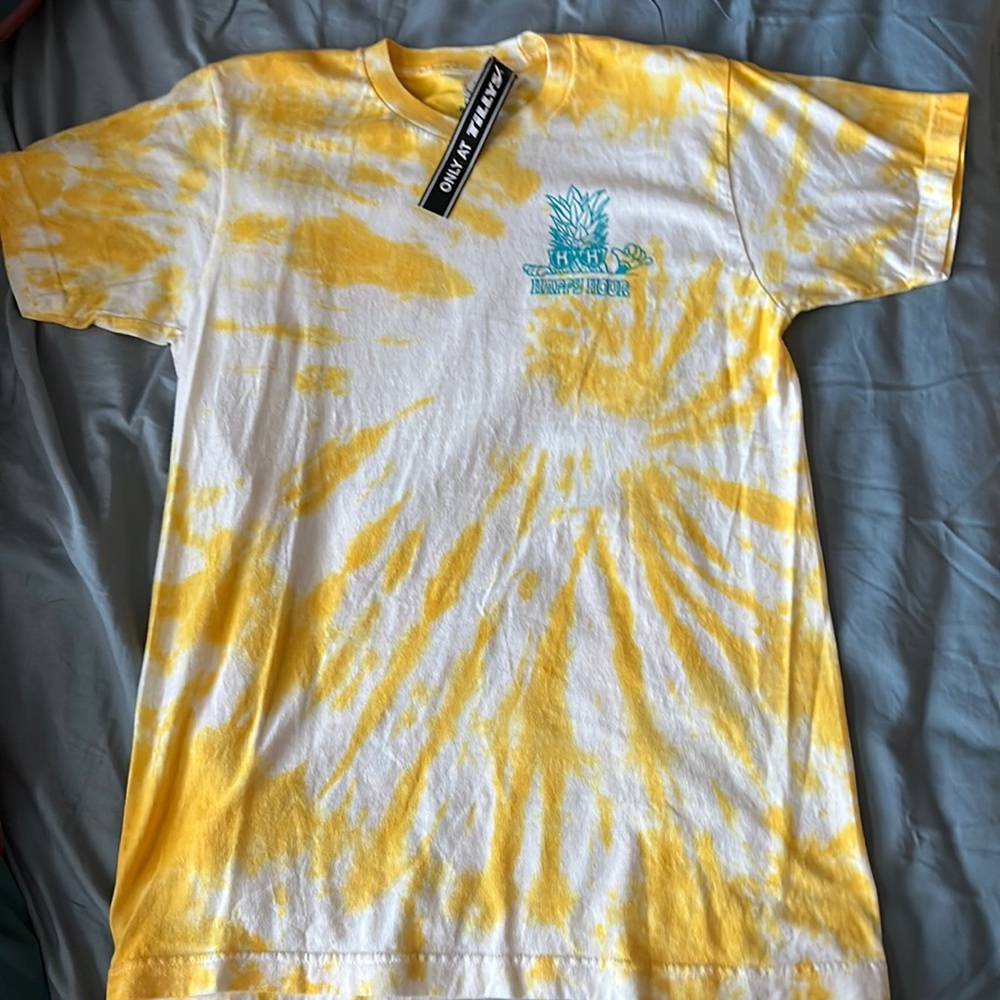 New Tilly’s Graphic Tee